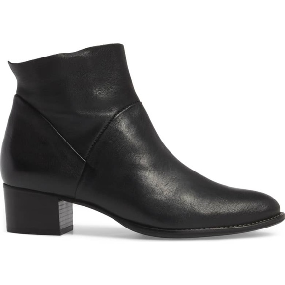 🌺Paul Green Nelly Bootie in Black Leather $375 - Picture 1 of 6